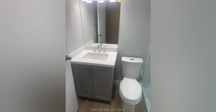 202 Rear-13 Grange Avenue, Toronto, ON, M5T 1C6 - 22