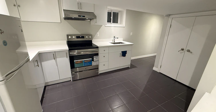 Bsmt-401 Crawford Street, Toronto, ON, M6J 2W1 - 2