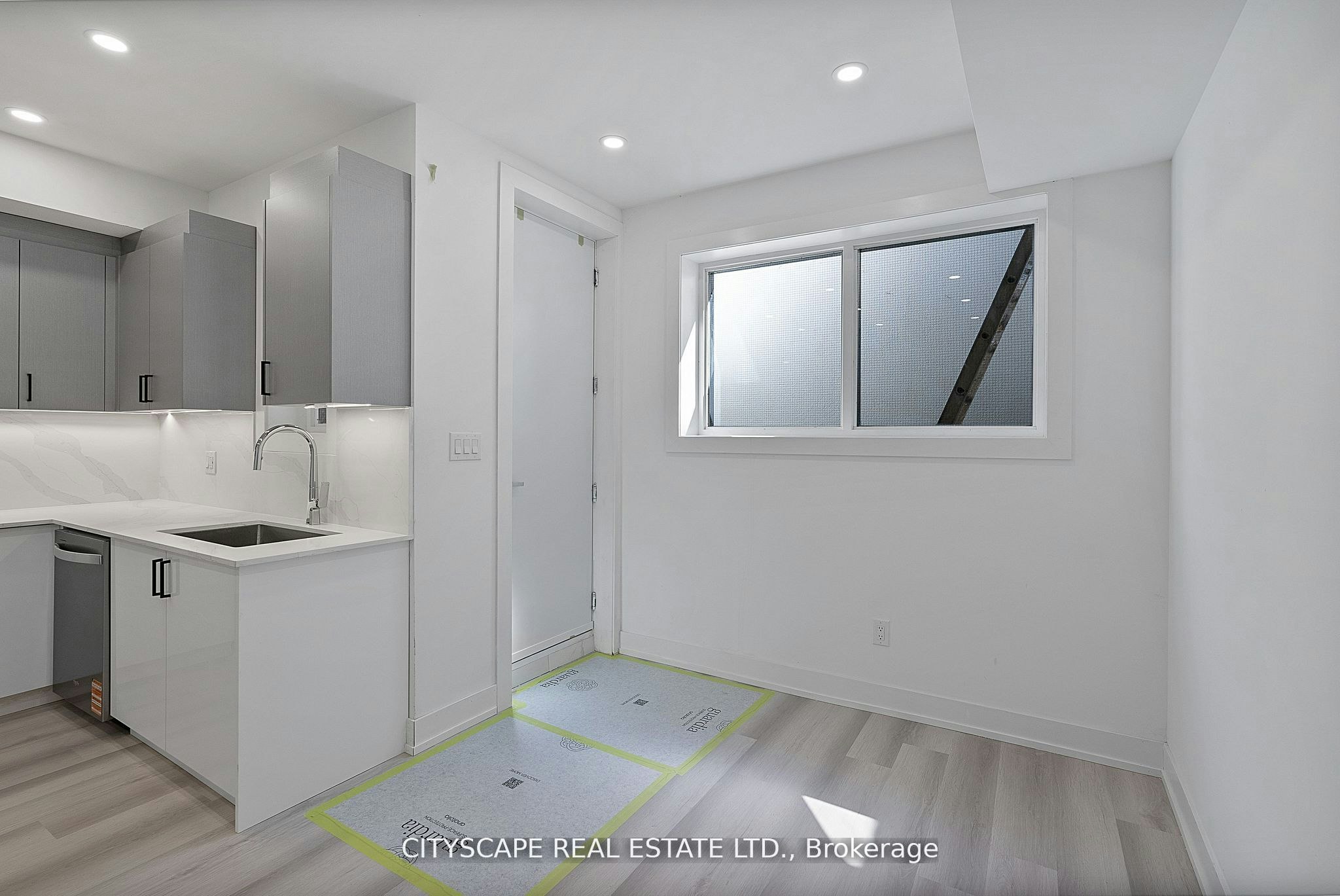 1 (Bsmt)-591 Oakwood Avenue, Toronto, ON, M6E 2X8 - 4
