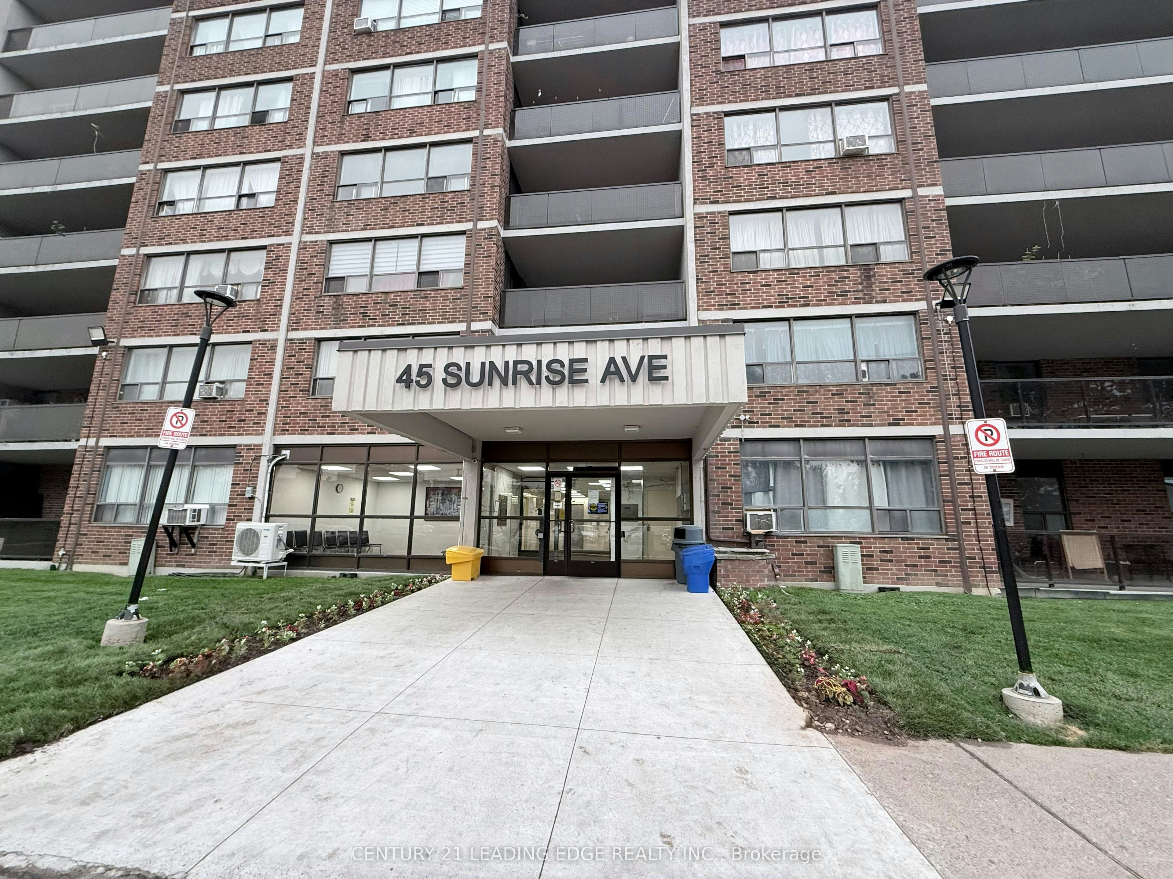 701-45 Sunrise Avenue, Toronto, ON, M4A 2S3