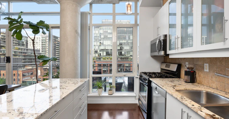 PH 805-66 Portland Street, Toronto, ON, M5V 2M6 - 13
