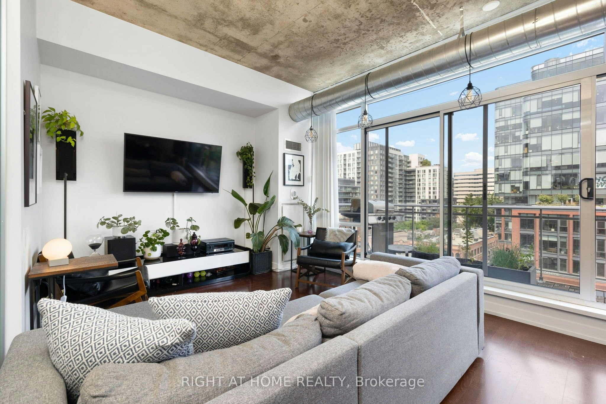 PH 805-66 Portland Street, Toronto, ON, M5V 2M6 - 5