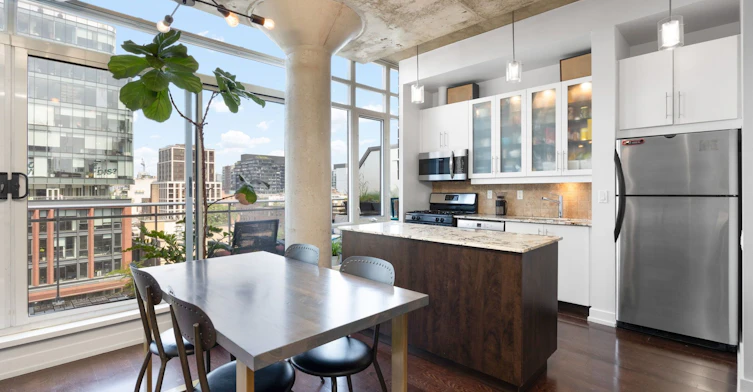 PH 805-66 Portland Street, Toronto, ON, M5V 2M6 - 11