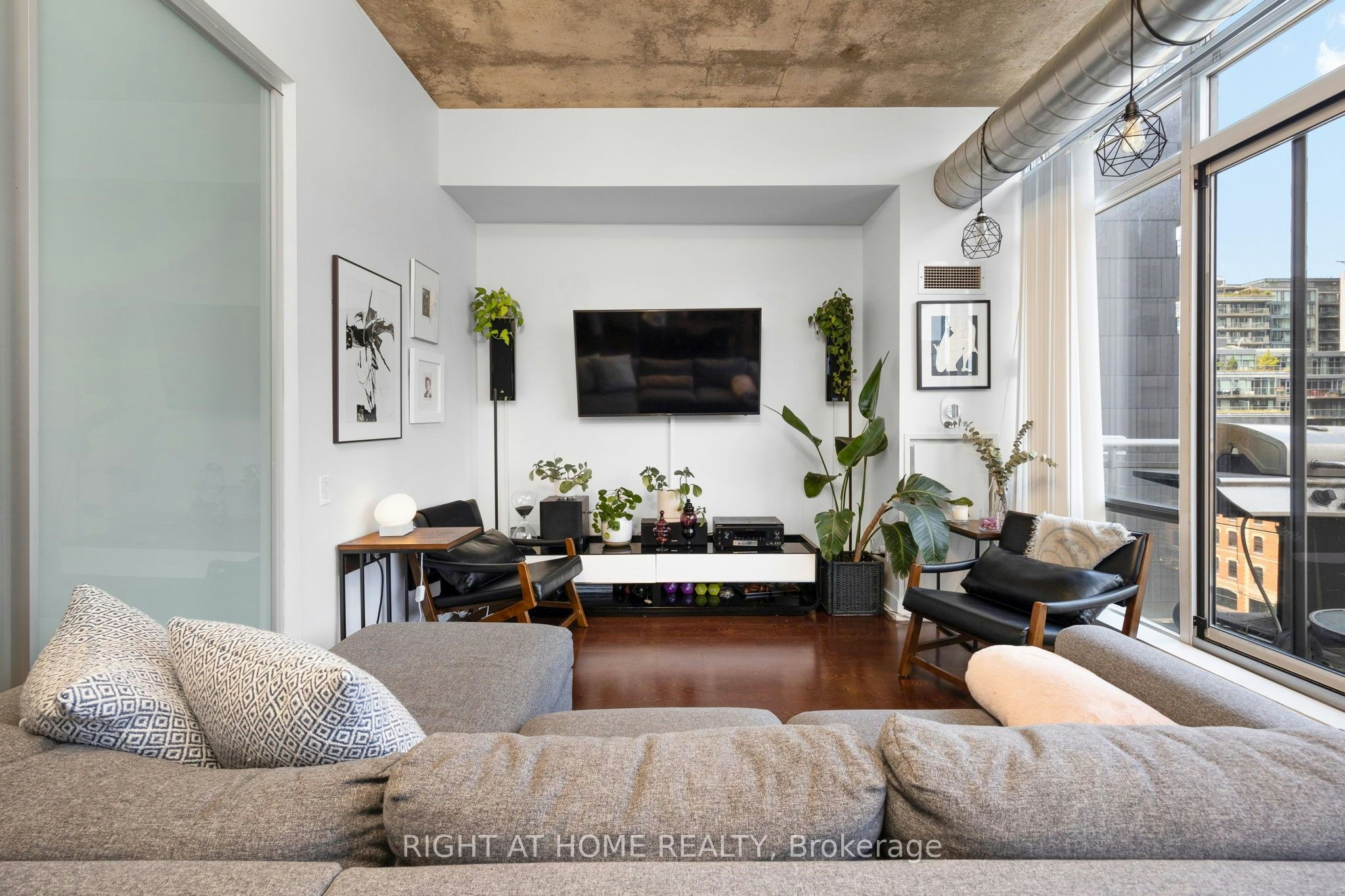 PH 805-66 Portland Street, Toronto, ON, M5V 2M6 - 6