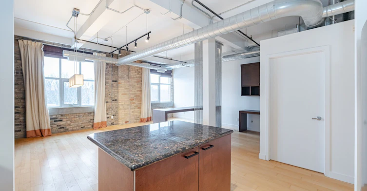 513-955 Queen Street W, Toronto, ON, M6J 3X5 - 12