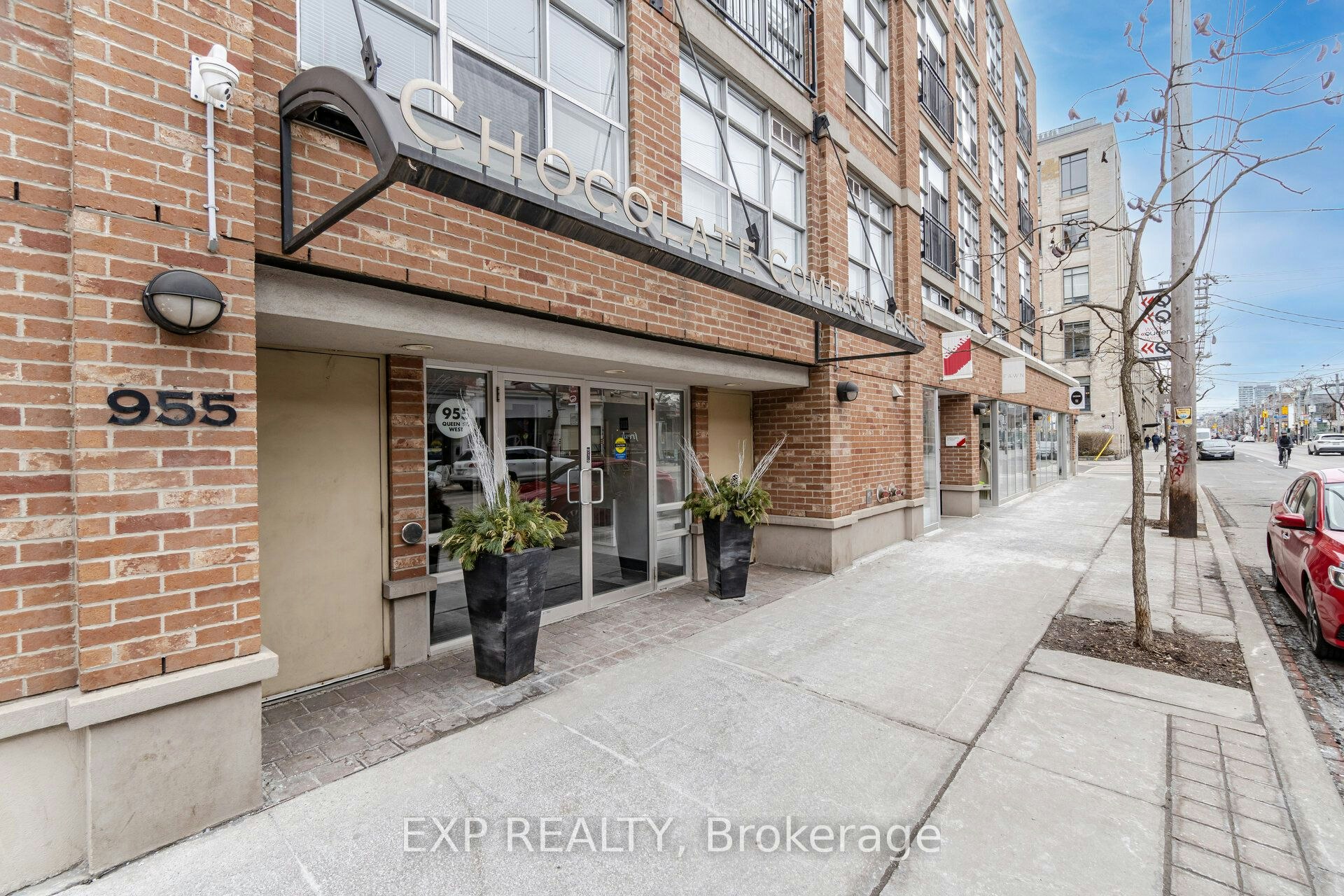 513-955 Queen Street W, Toronto, ON, M6J 3X5 - 2