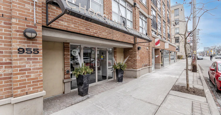 513-955 Queen Street W, Toronto, ON, M6J 3X5 - 2