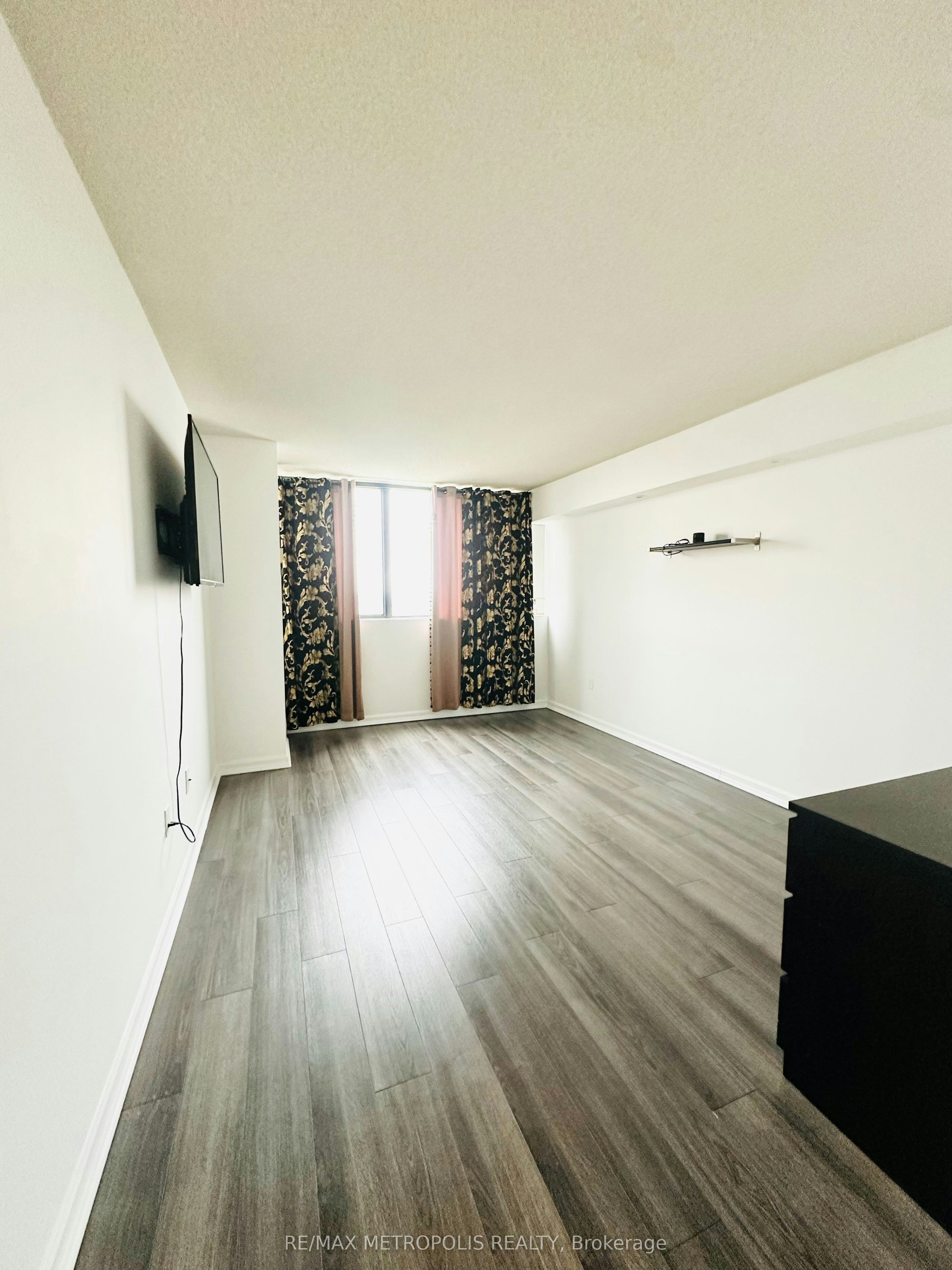 1207-80 Antibes Drive, Toronto, ON, M2R 3N5