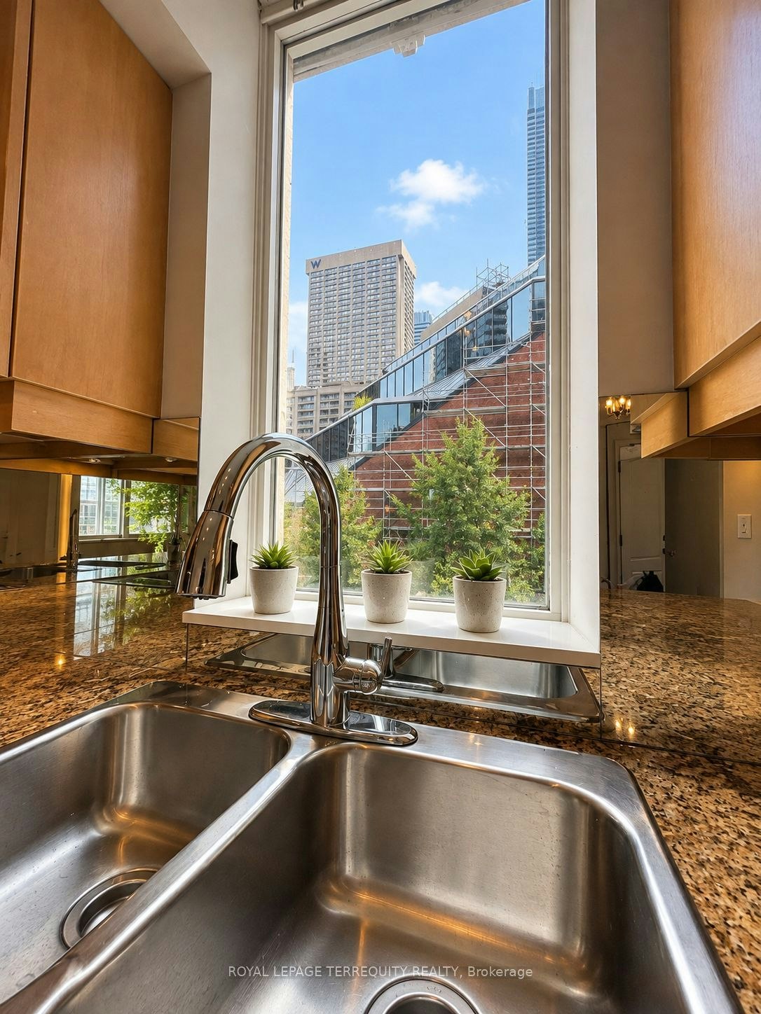 304-20 Collier Street, Toronto, ON, M4W 3Y4 - 12