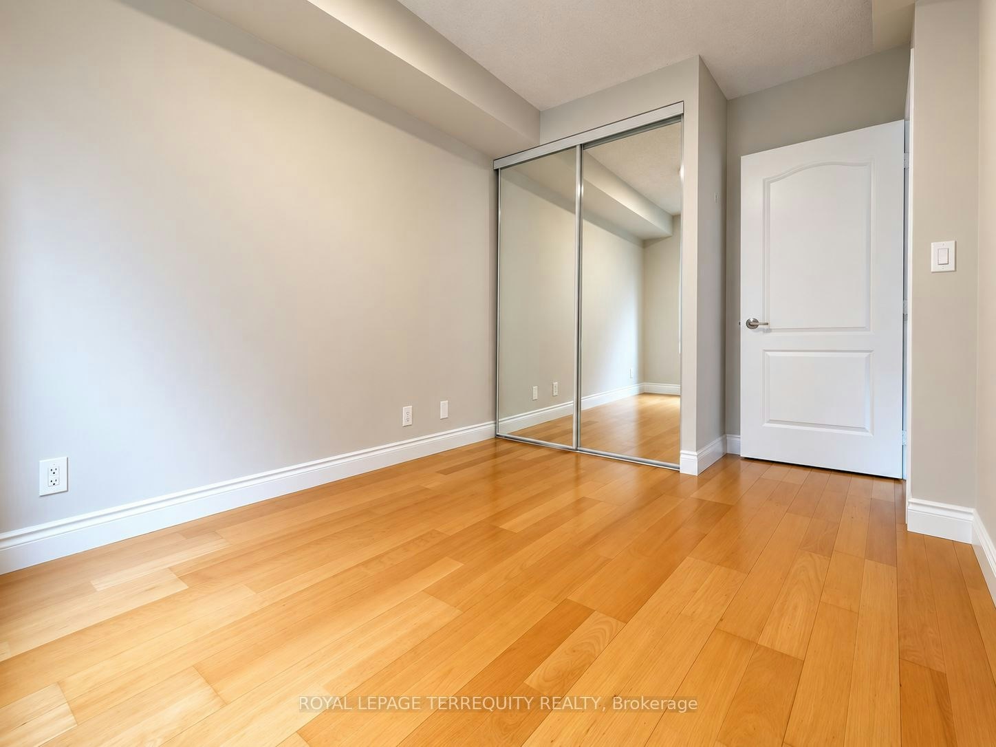304-20 Collier Street, Toronto, ON, M4W 3Y4 - 4