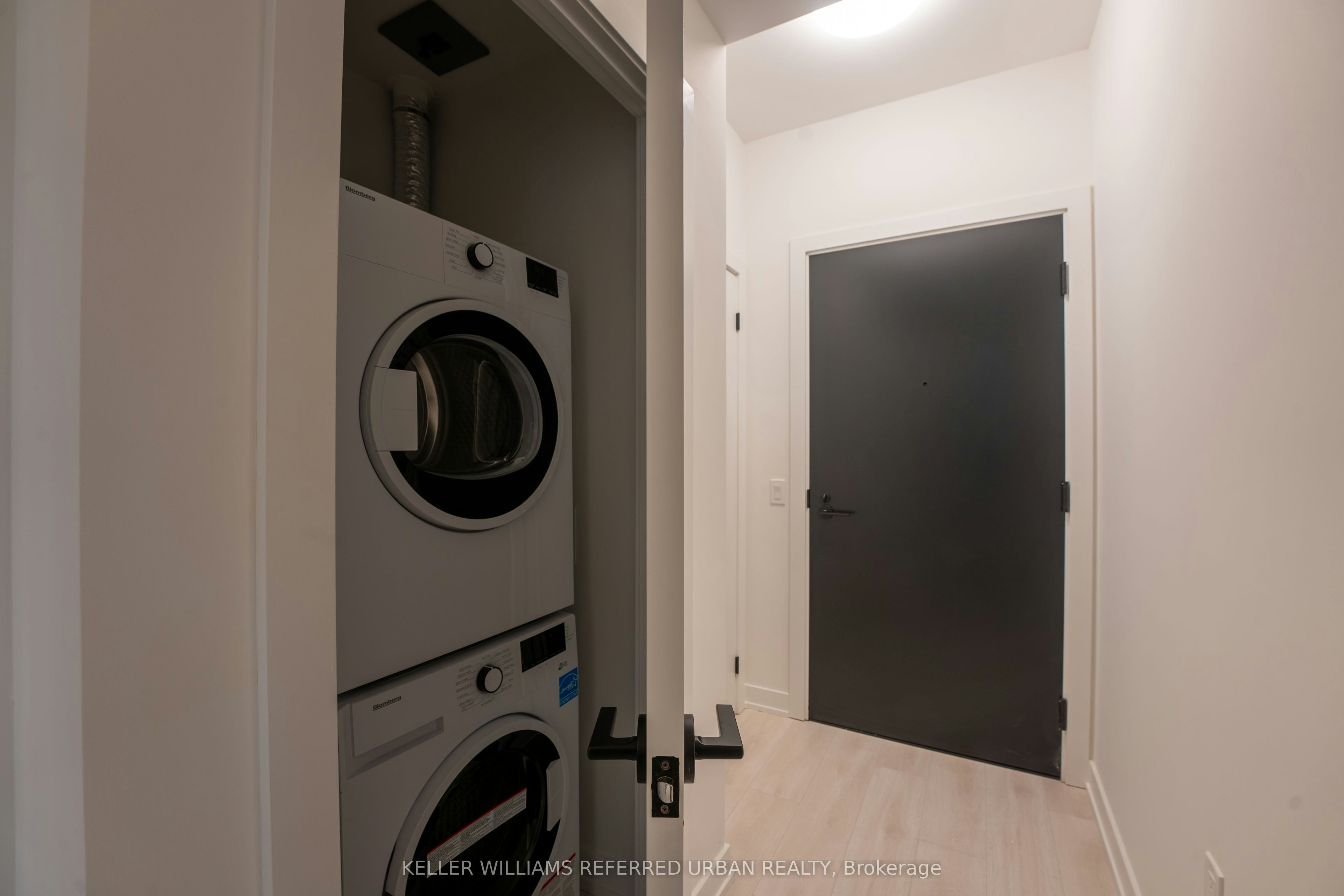 N1301-117 Broadway Avenue N, Toronto, ON, M4P 1V7 - 11