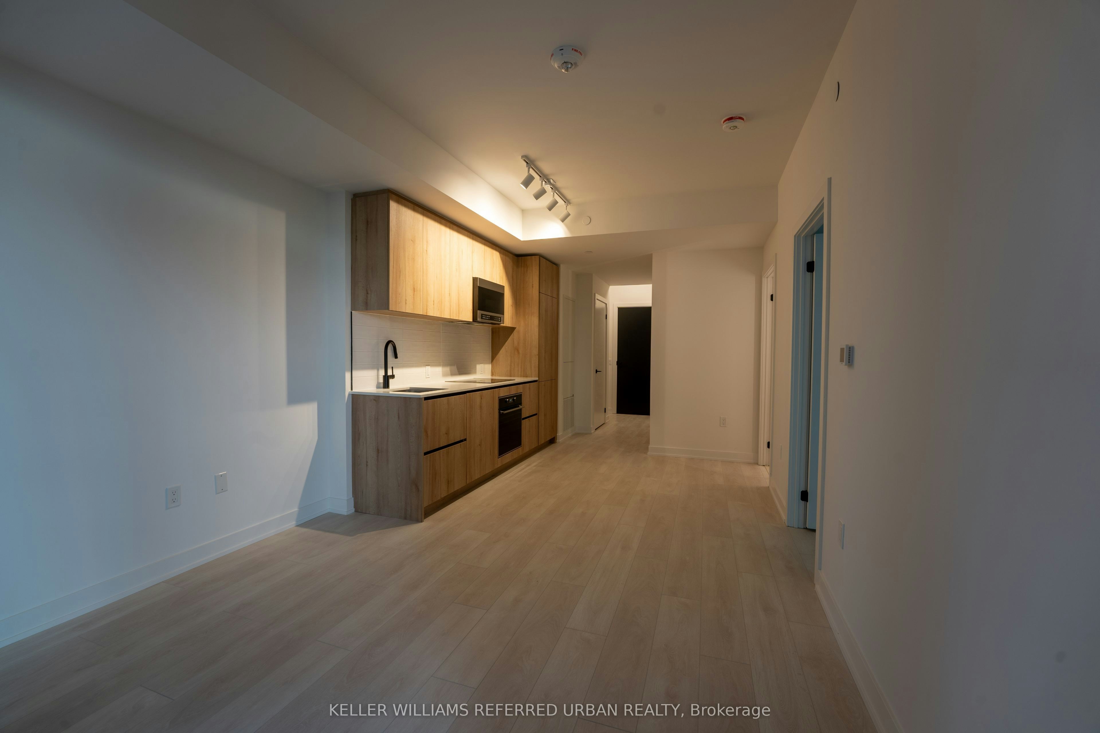 N1301-117 Broadway Avenue N, Toronto, ON, M4P 1V7 - 6