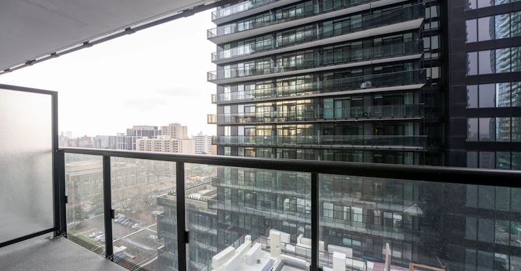 N1301-117 Broadway Avenue N, Toronto, ON, M4P 1V7 - 12