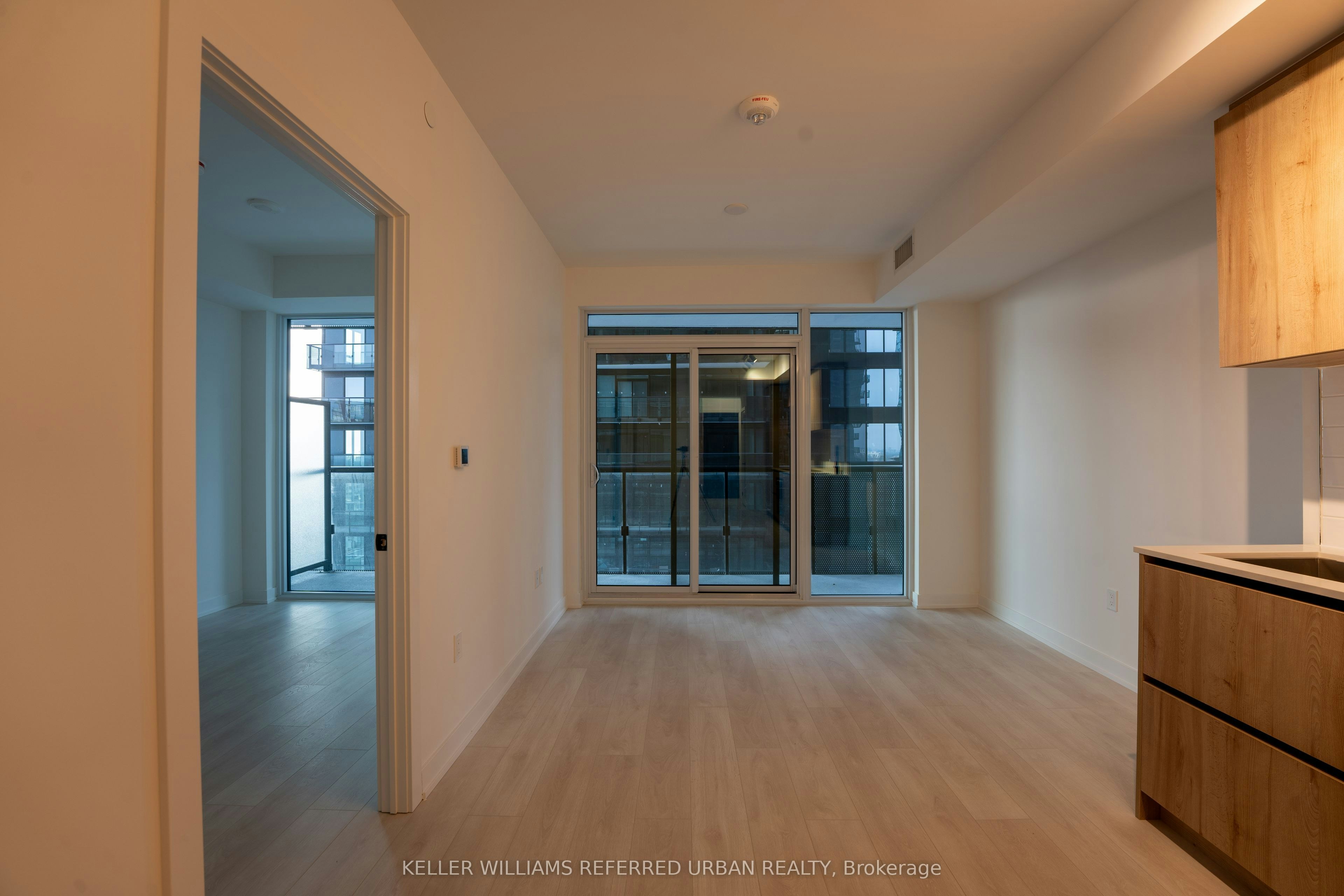 N1301-117 Broadway Avenue N, Toronto, ON, M4P 1V7 - 2