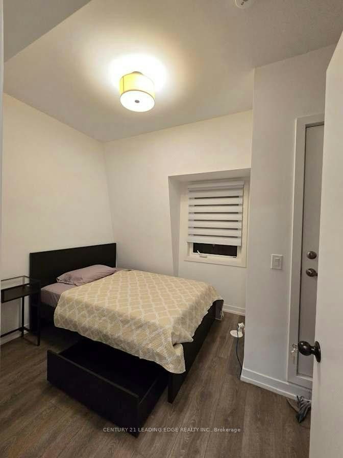 Room 5-9 Spruce Pines Crescent, Toronto, ON, M4A 0A9 - 2