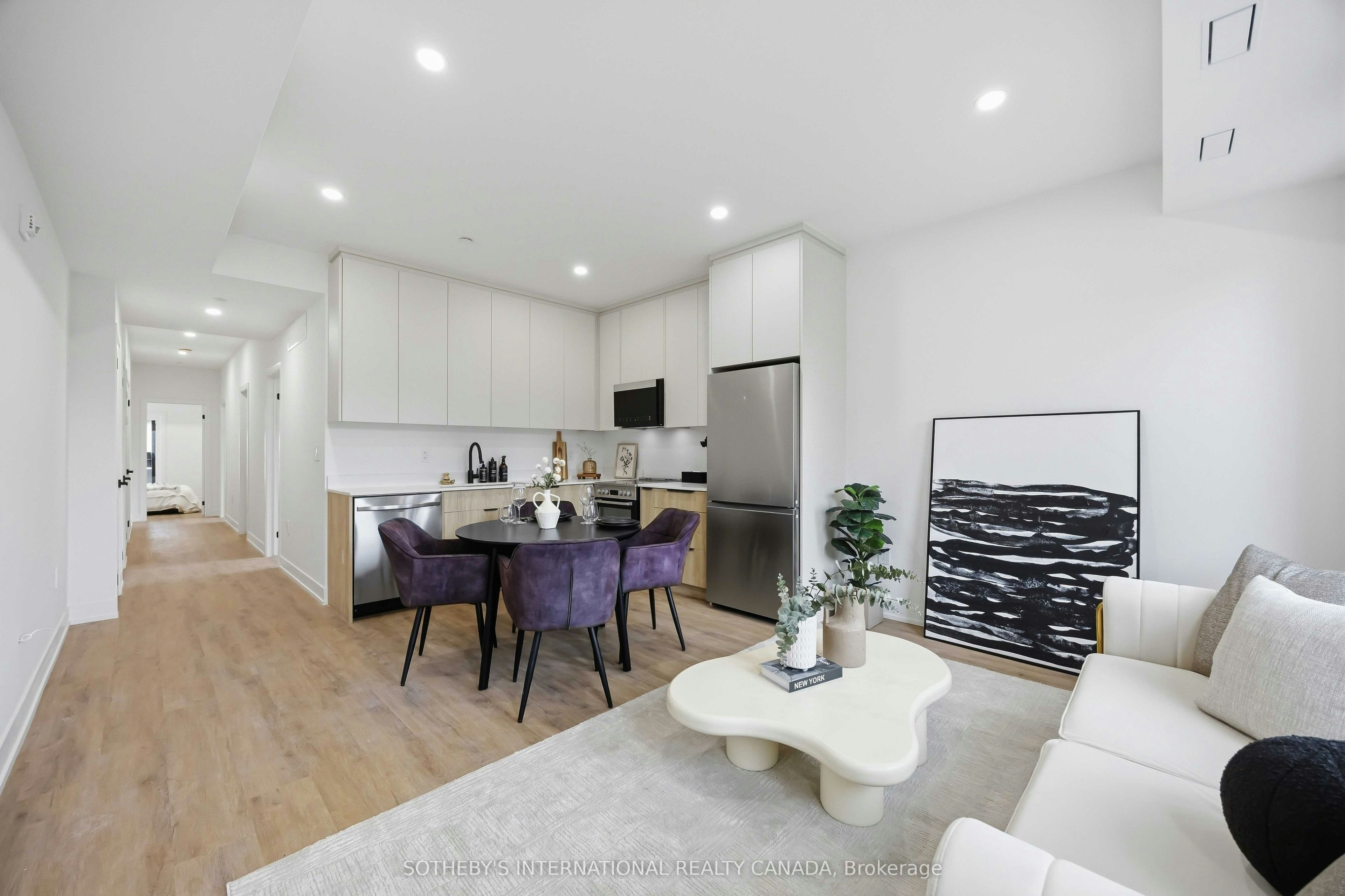 1-207 Connaught Avenue, Toronto, ON, M2M 1H6 - 4