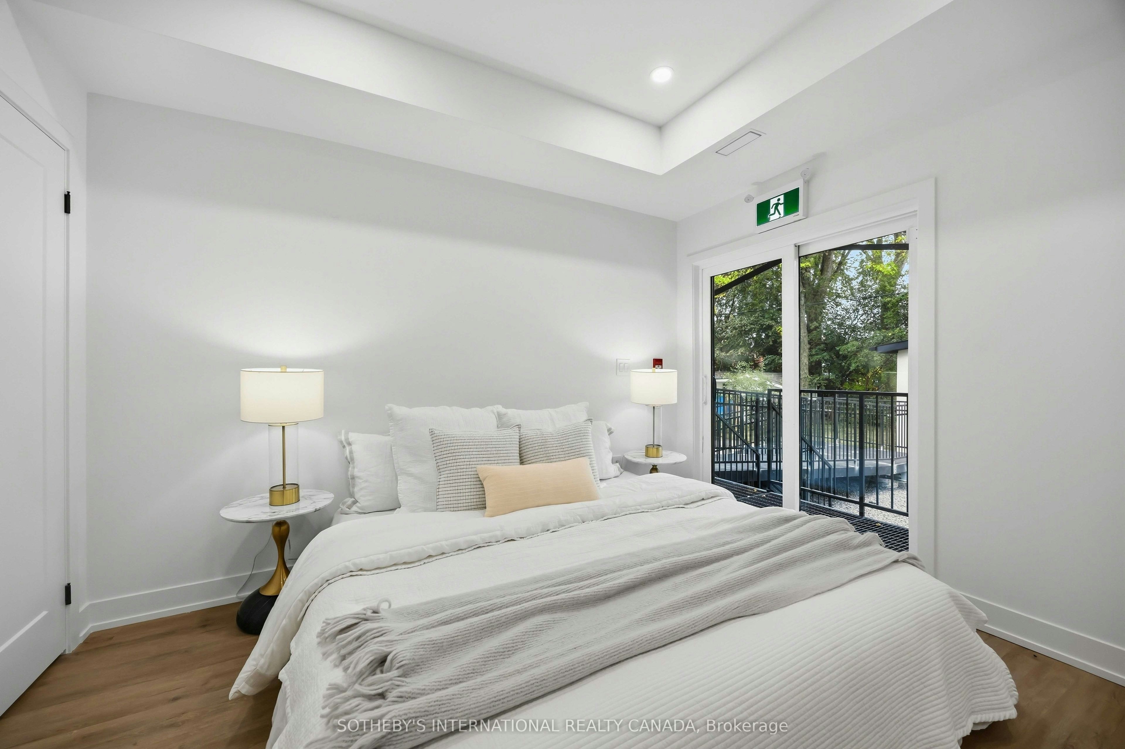 1-207 Connaught Avenue, Toronto, ON, M2M 1H6 - 16