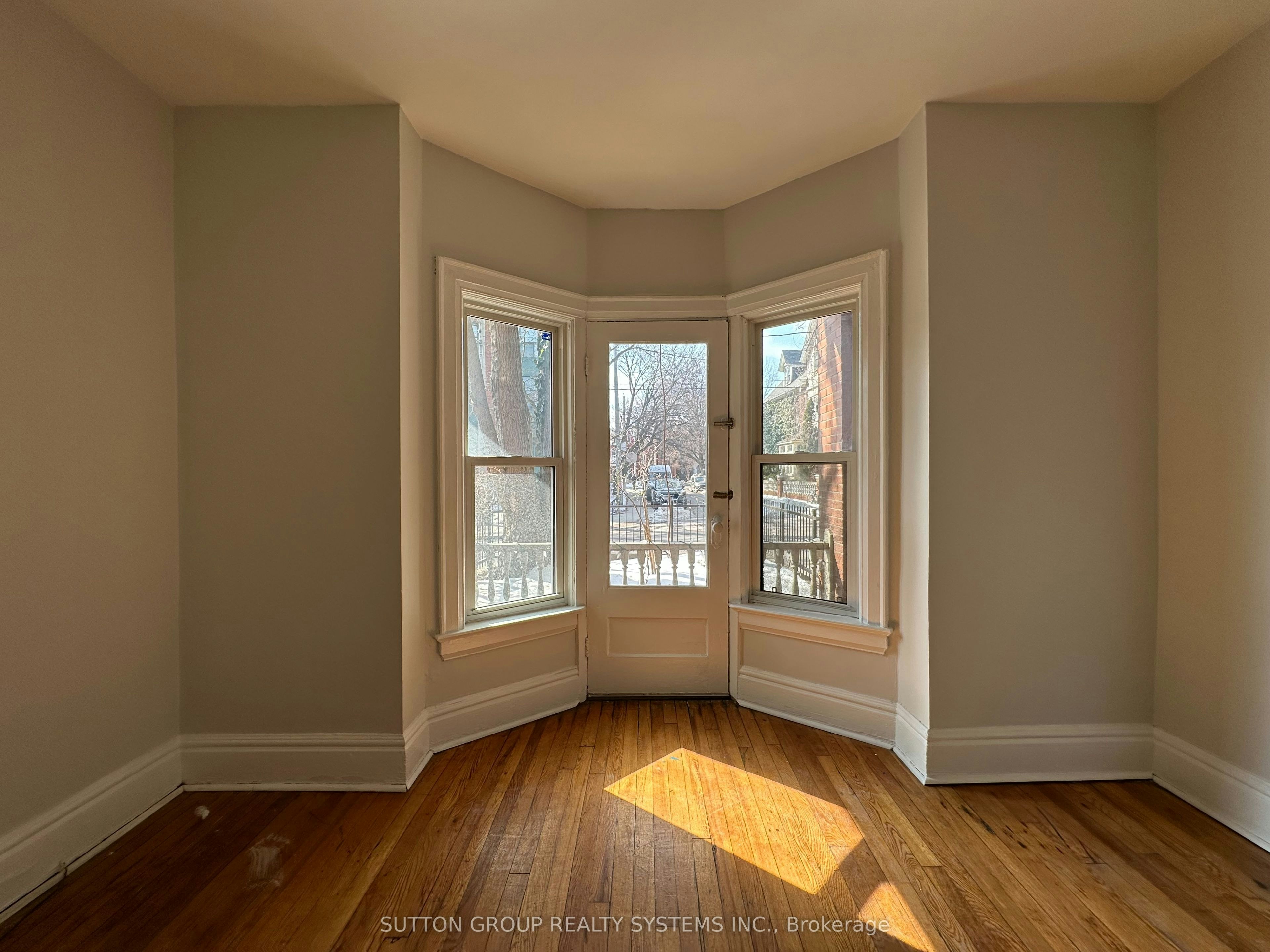 D-237 Dovercourt Road, Toronto, ON, M6J 3C9 - 4