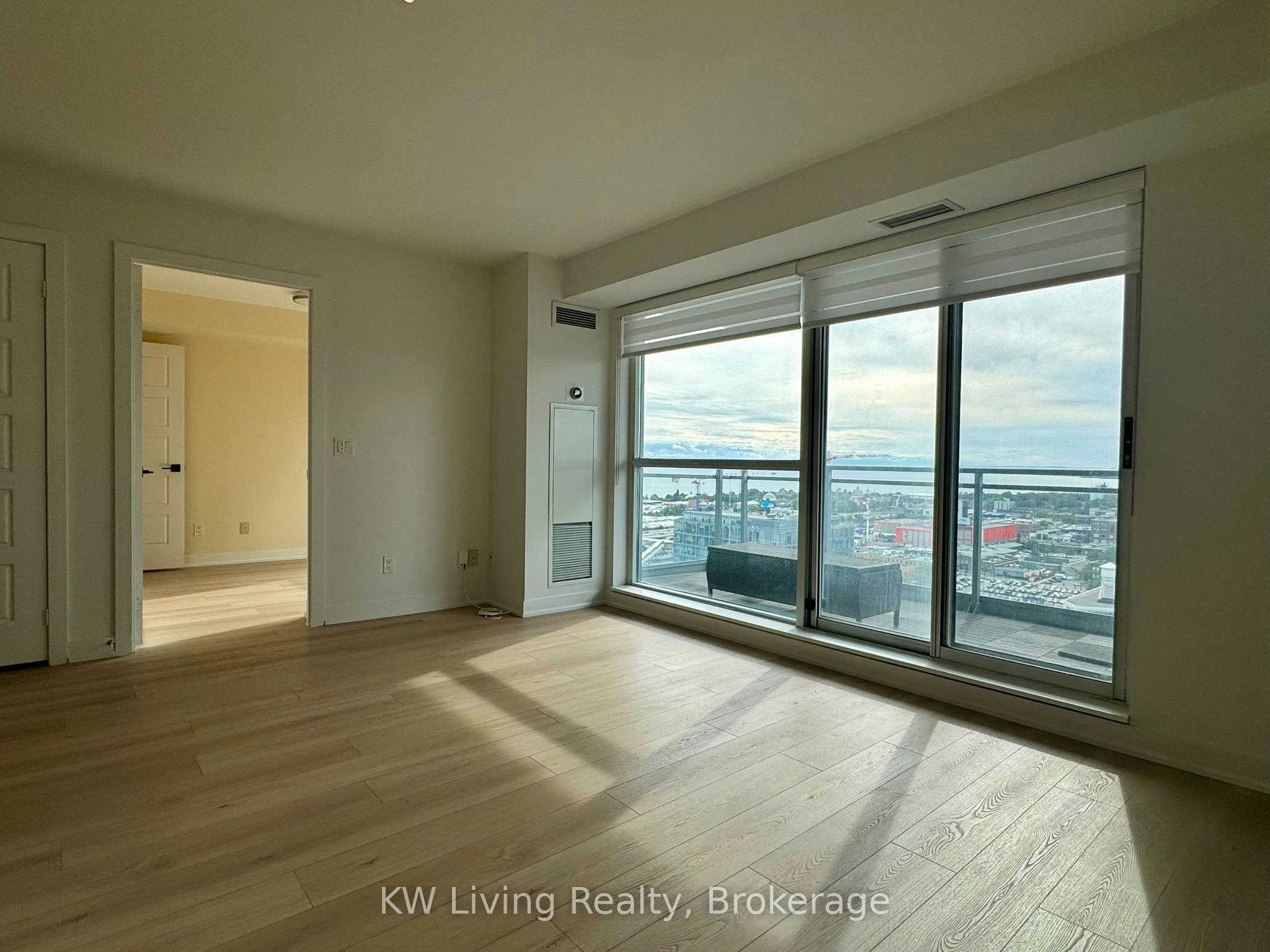 2307-100 Western Battery Road, Toronto, ON, M6K 3S2 - 7