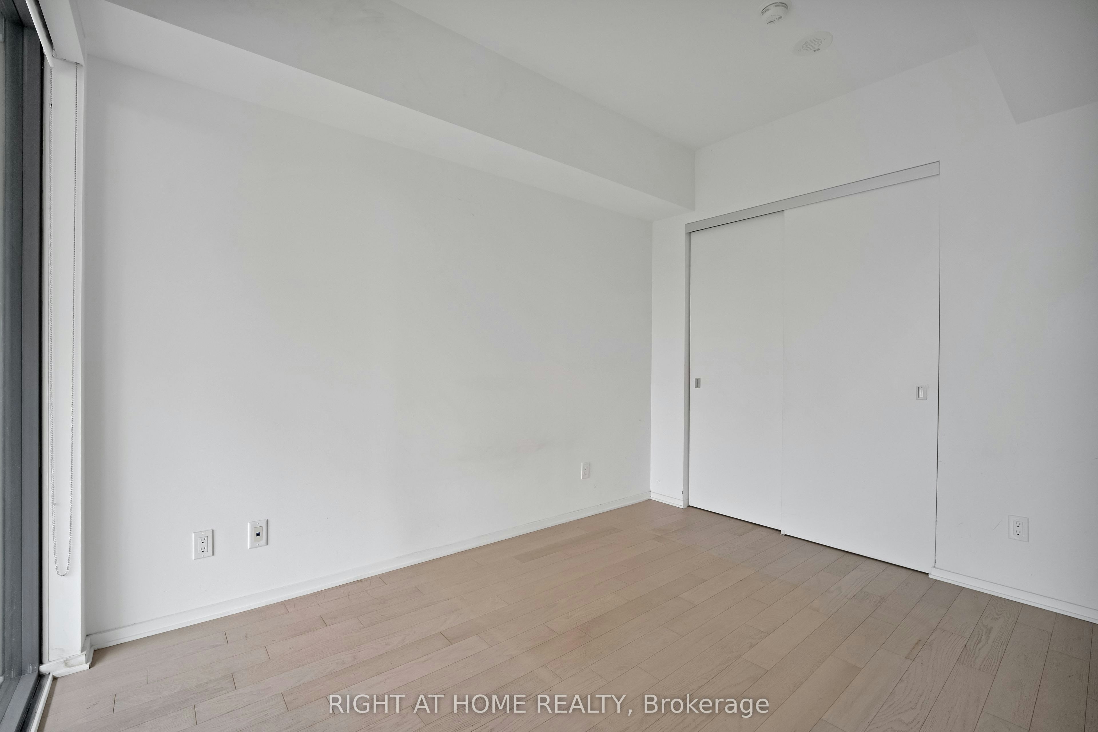 318-12 Bonnycastle Street, Toronto, ON, M5A 0C8 - 16