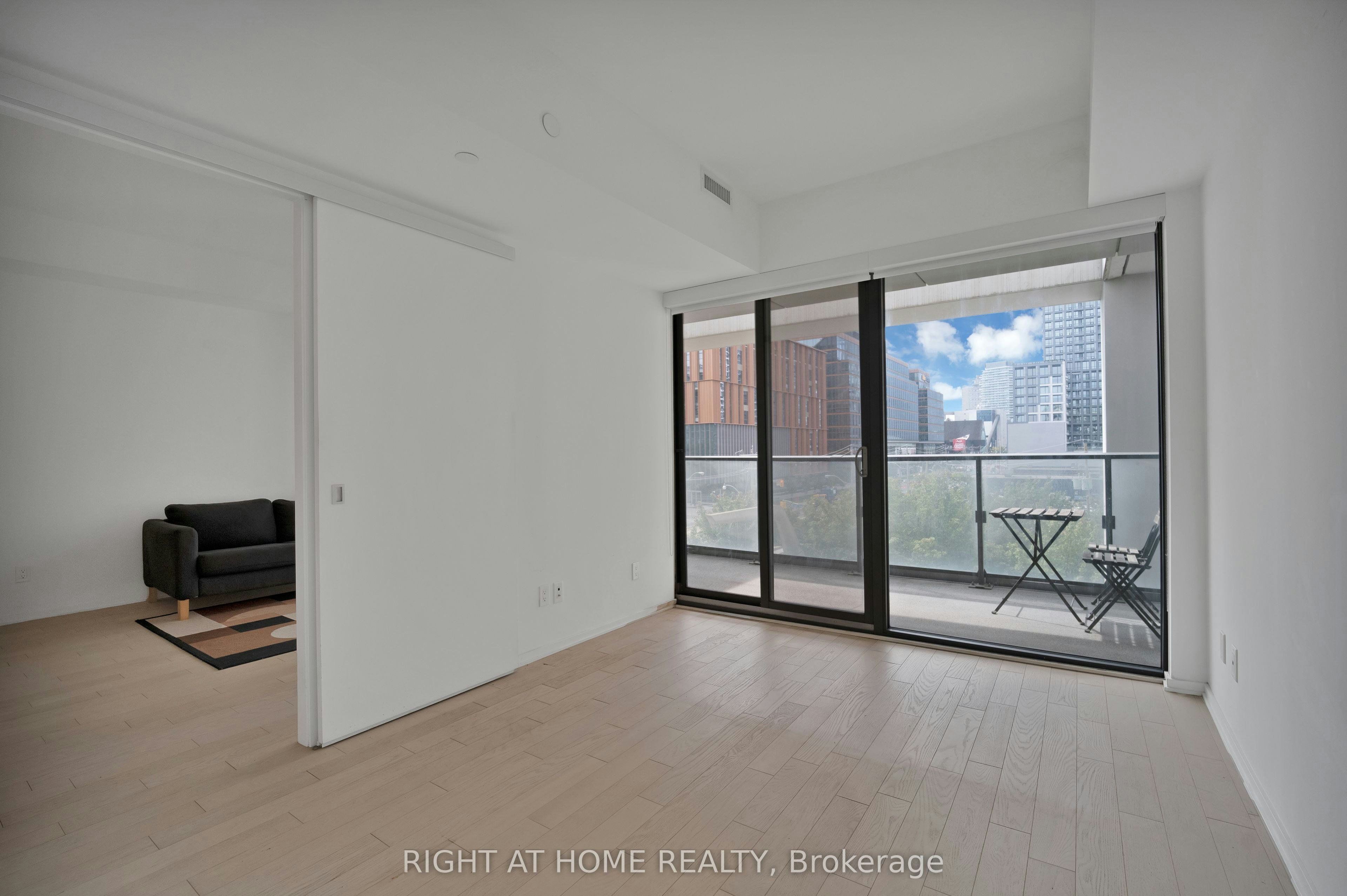 318-12 Bonnycastle Street, Toronto, ON, M5A 0C8 - 17