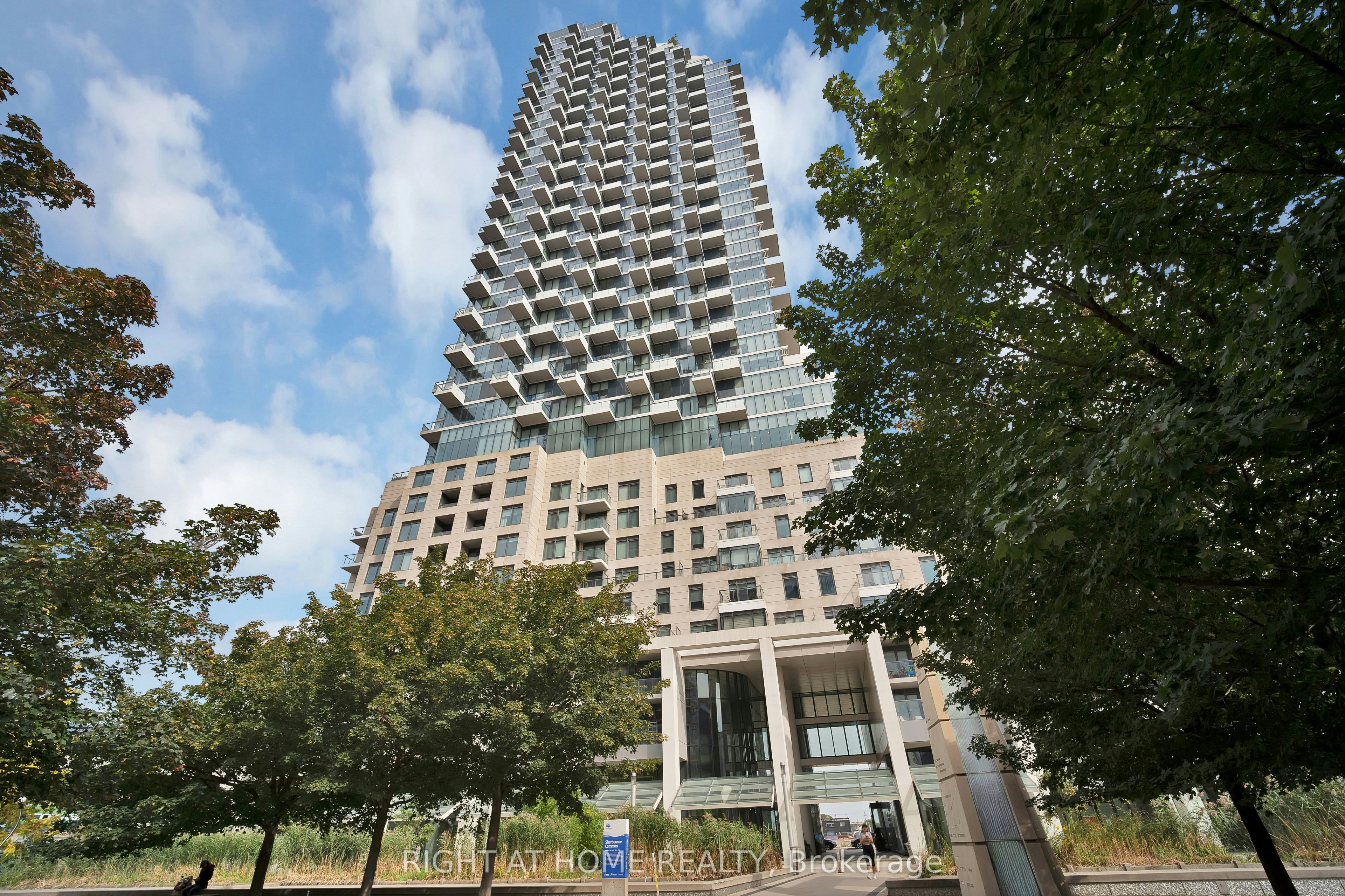318-12 Bonnycastle Street, Toronto, ON, M5A 0C8 - 19