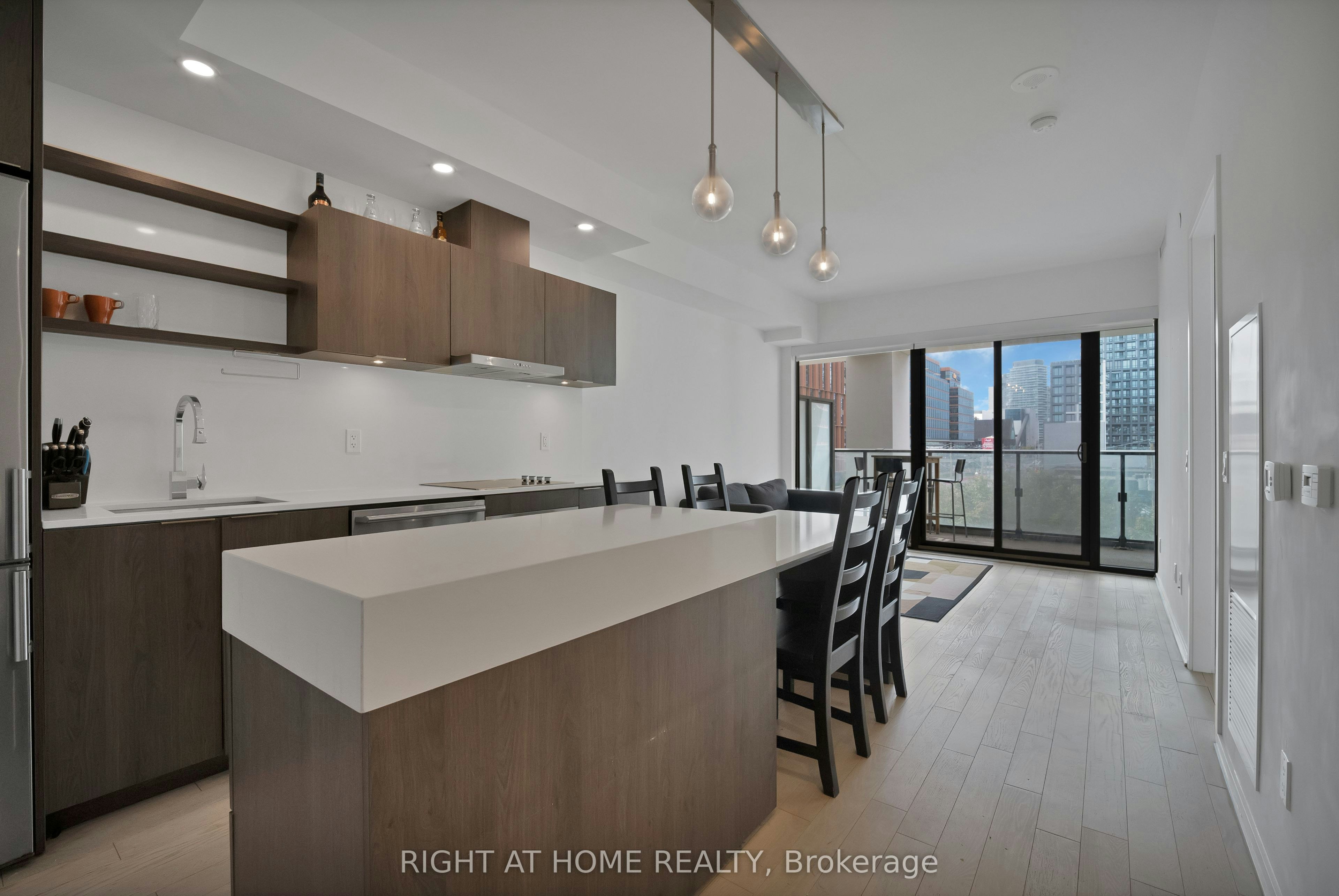 318-12 Bonnycastle Street, Toronto, ON, M5A 0C8 - 3