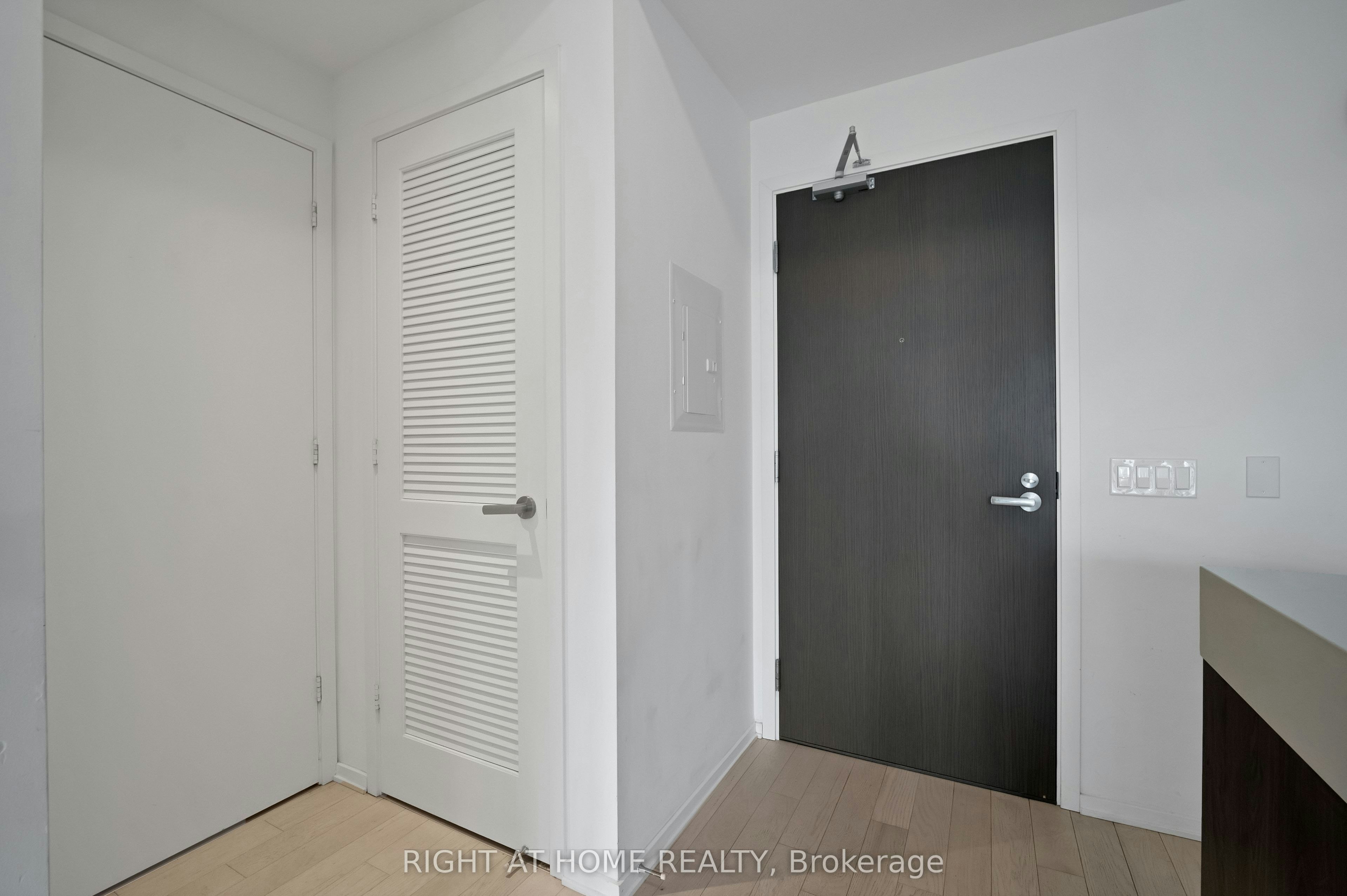 318-12 Bonnycastle Street, Toronto, ON, M5A 0C8 - 10
