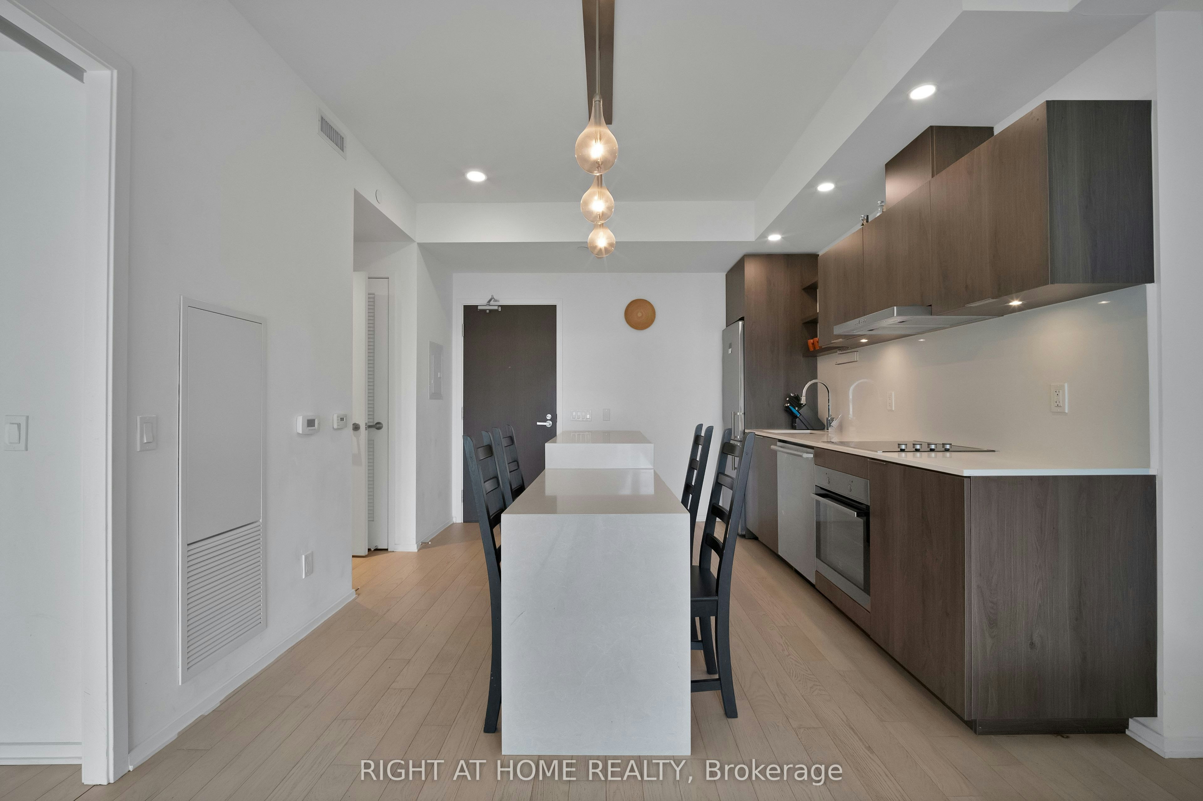 318-12 Bonnycastle Street, Toronto, ON, M5A 0C8 - 9