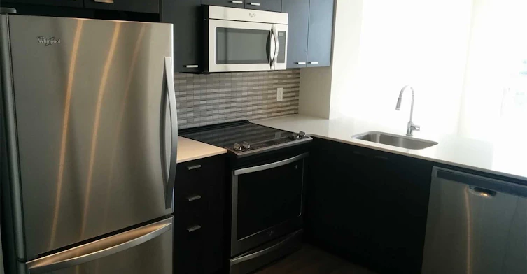 1011-30 Roehampton Avenue, Toronto, ON, M4P 1R2 - 3