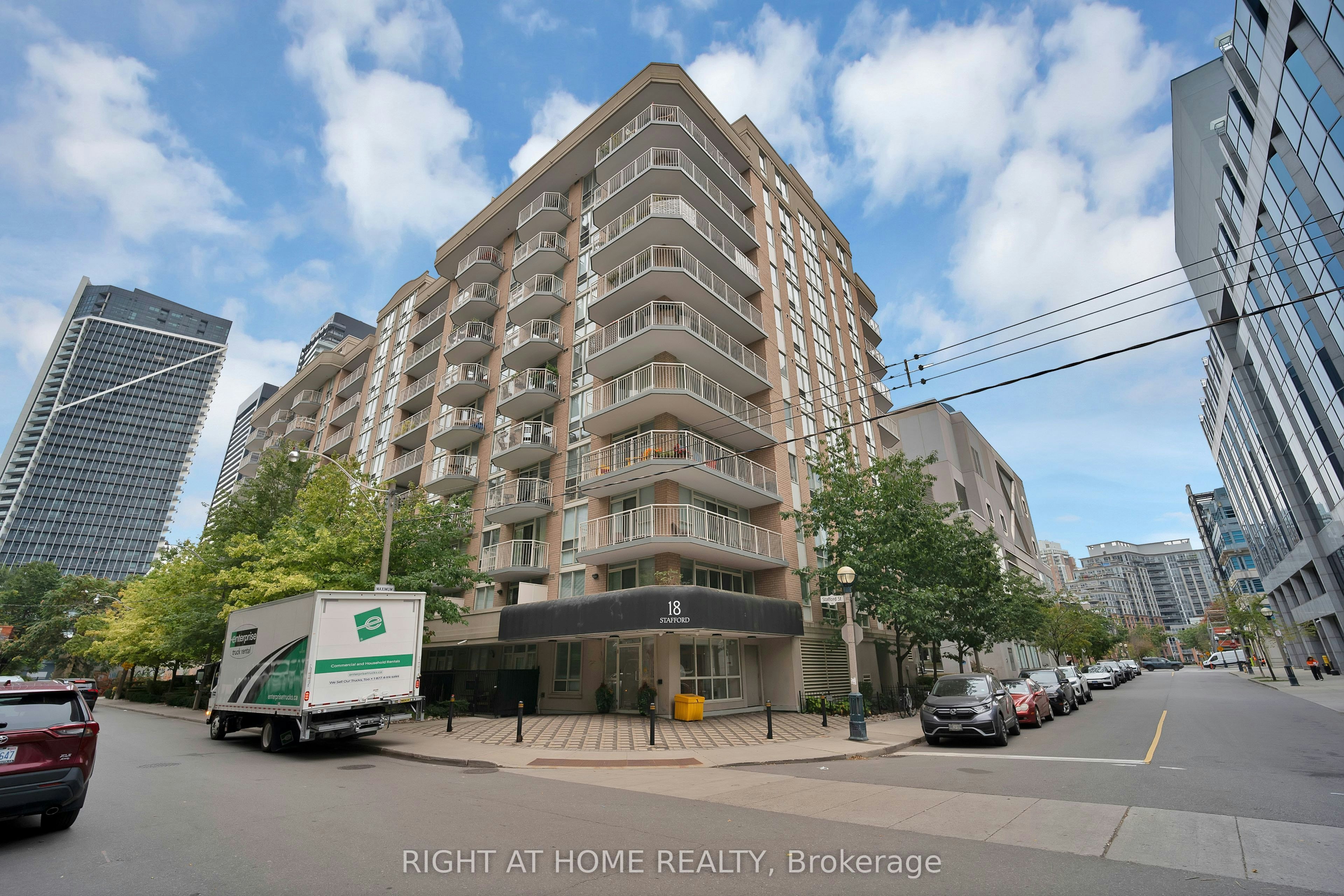 406-18 Stafford Street, Toronto, ON, M5V 3W4