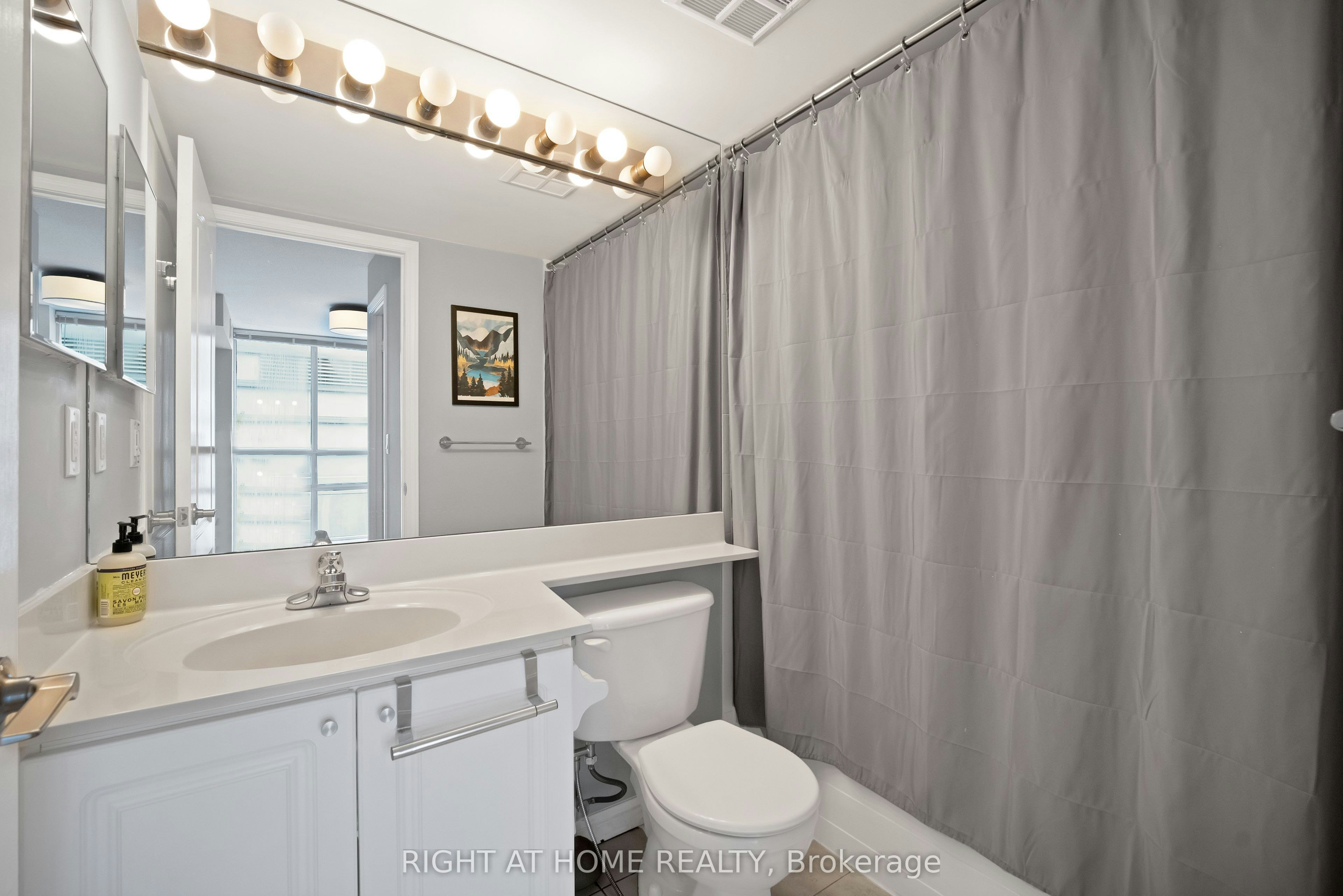 406-18 Stafford Street, Toronto, ON, M5V 3W4 - 7