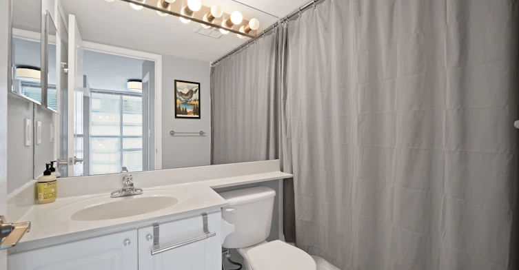 406-18 Stafford Street, Toronto, ON, M5V 3W4 - 7