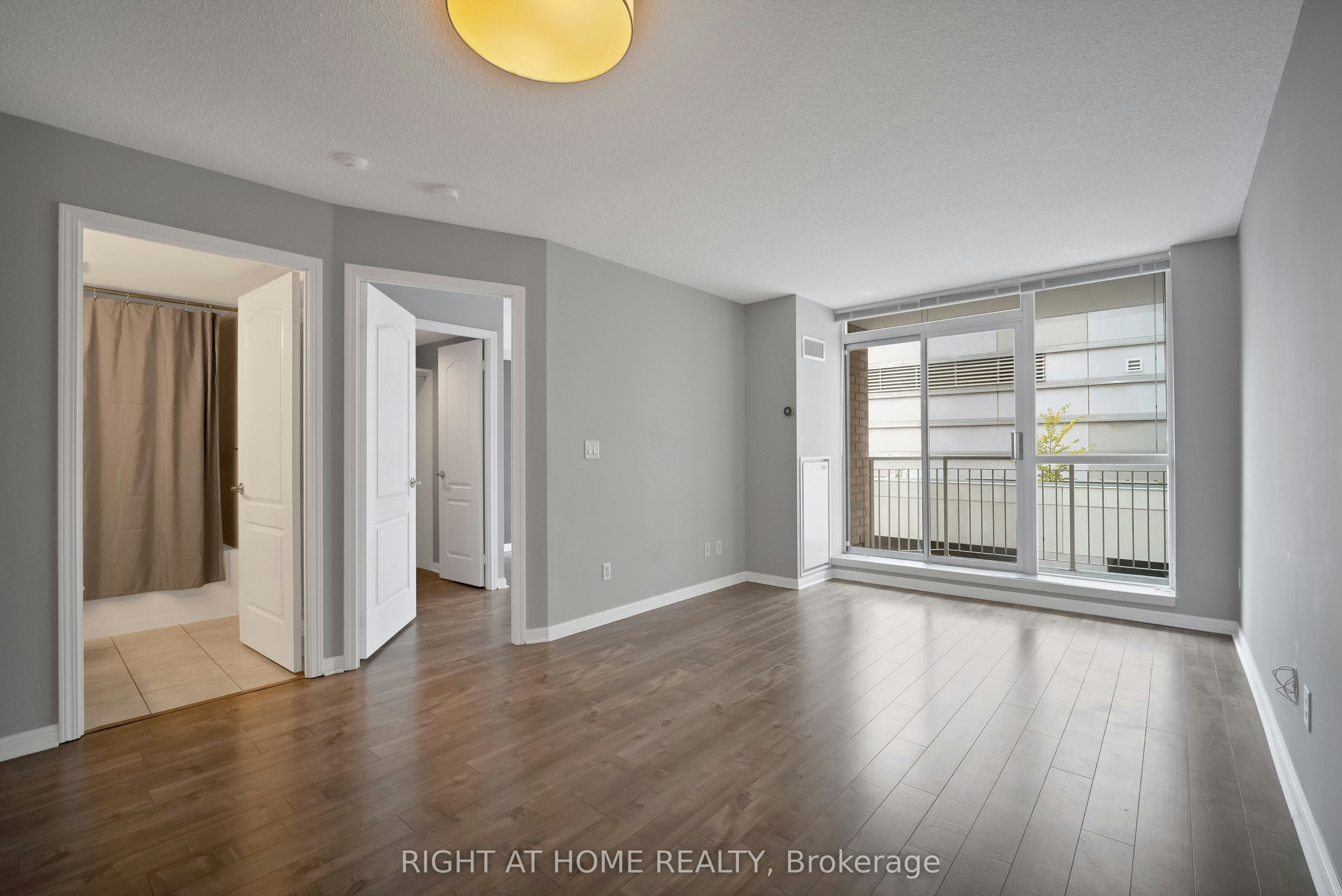 406-18 Stafford Street, Toronto, ON, M5V 3W4 - 14