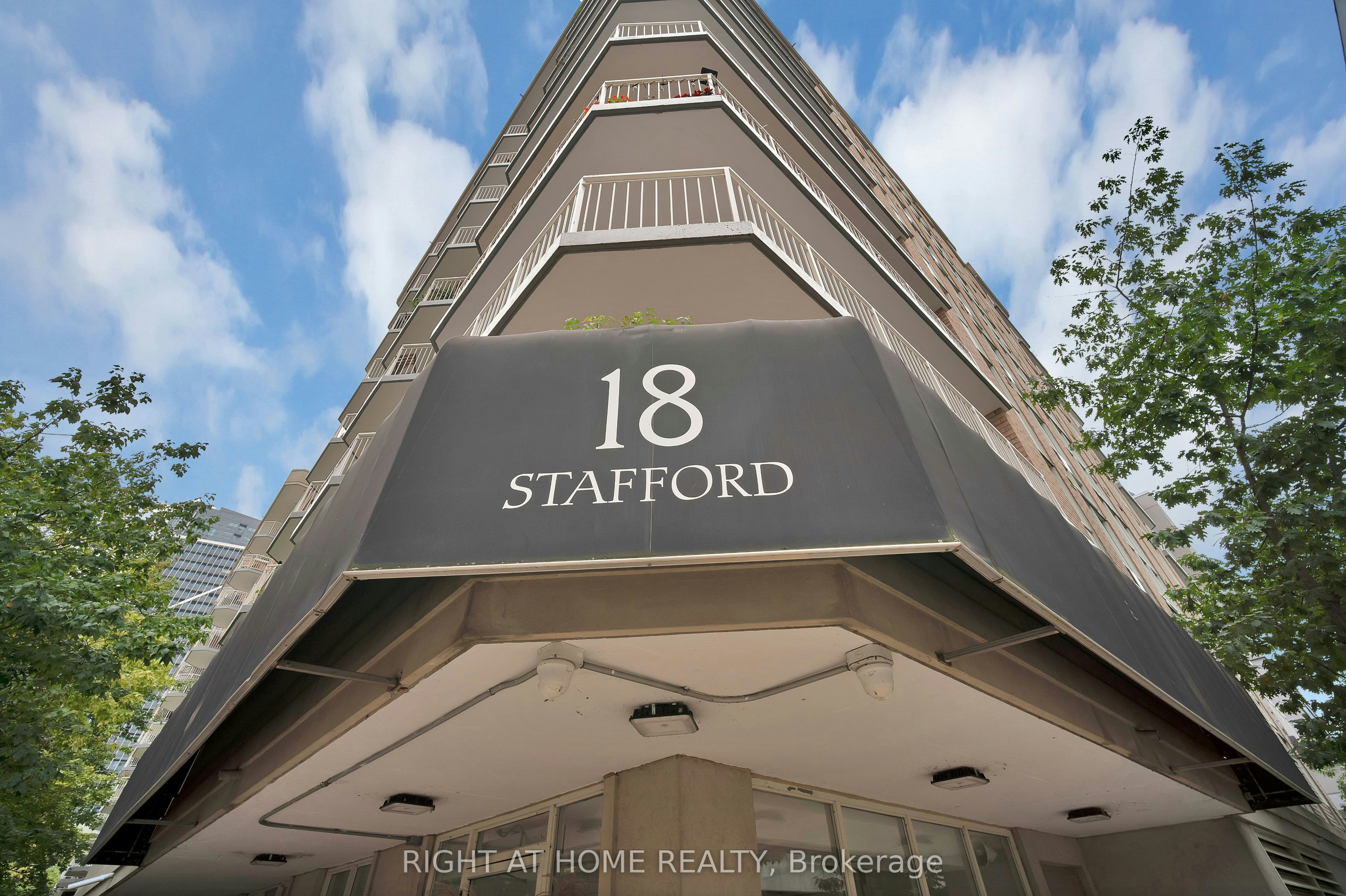 406-18 Stafford Street, Toronto, ON, M5V 3W4 - 2