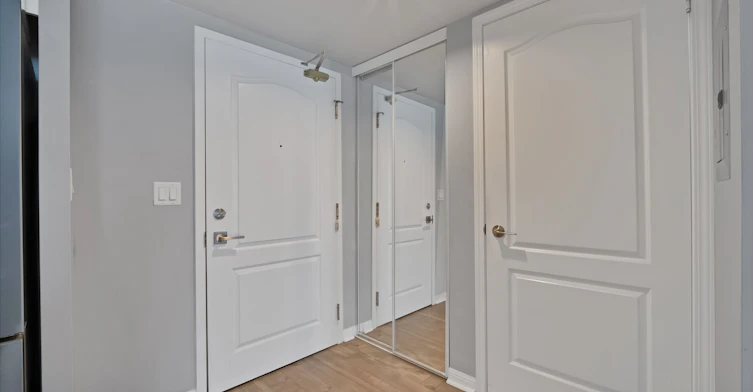 406-18 Stafford Street, Toronto, ON, M5V 3W4 - 21