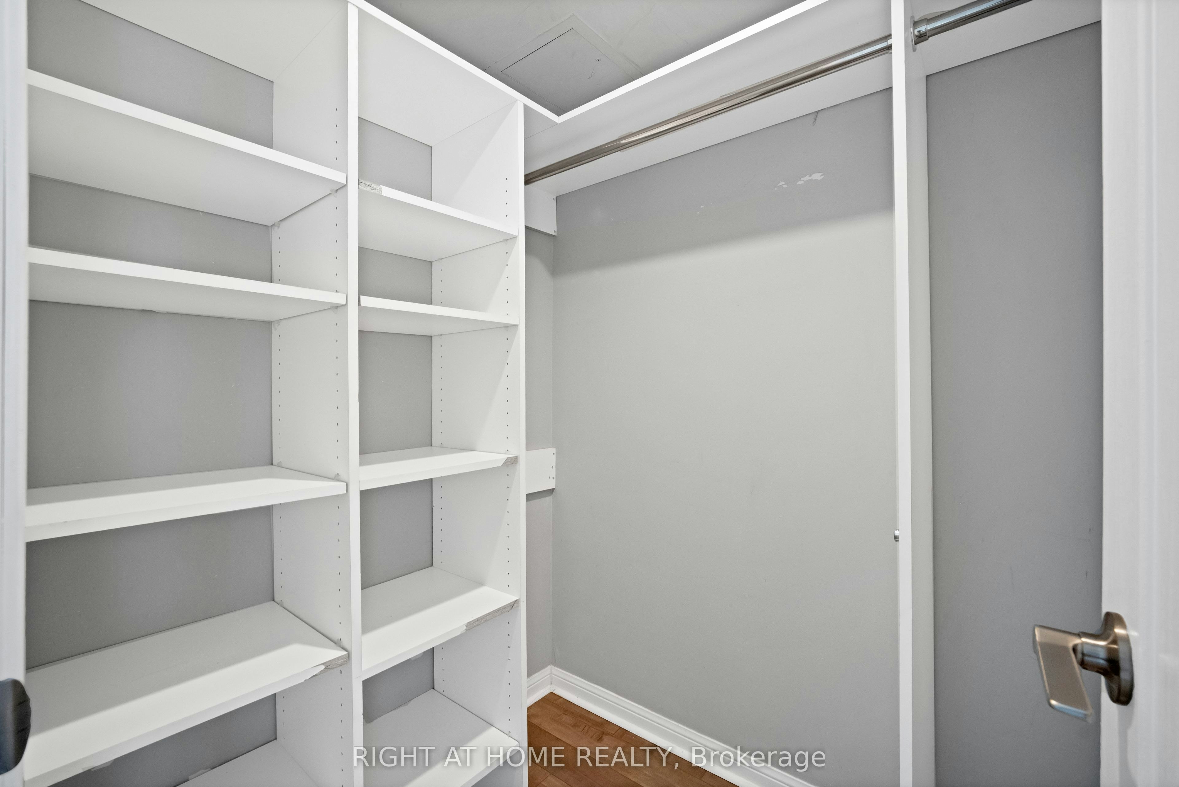 406-18 Stafford Street, Toronto, ON, M5V 3W4 - 10
