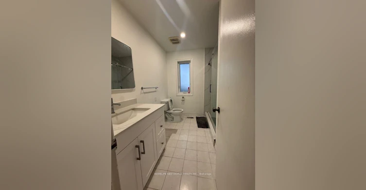 2 Yewfield Crescent, Toronto, ON, M3B 2Y5 - 9