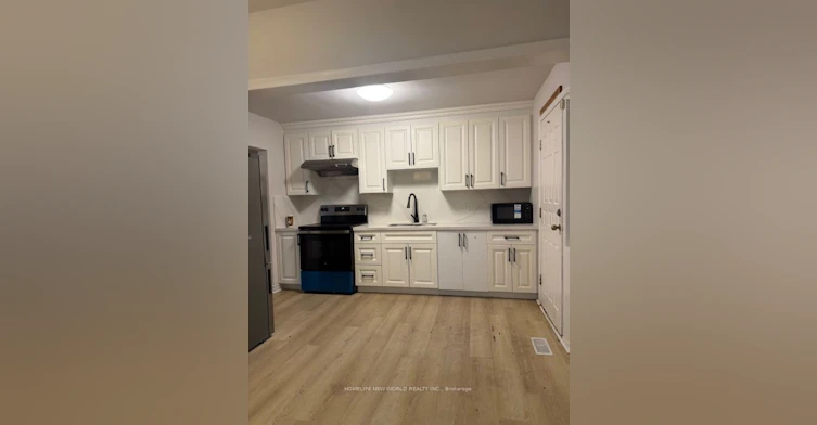 2 Yewfield Crescent, Toronto, ON, M3B 2Y5 - 4