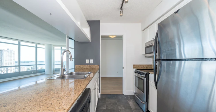 2003-81 Navy Wharf Court, Toronto, ON, M5V 3S2 - 23