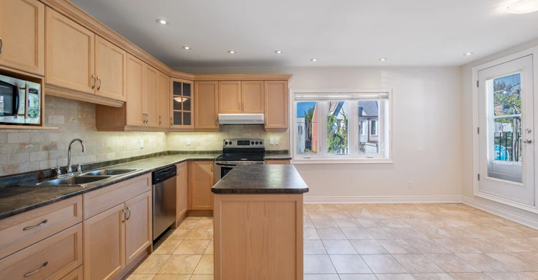 187B Claremont Street, Toronto, ON, M6J 1V7 - 6