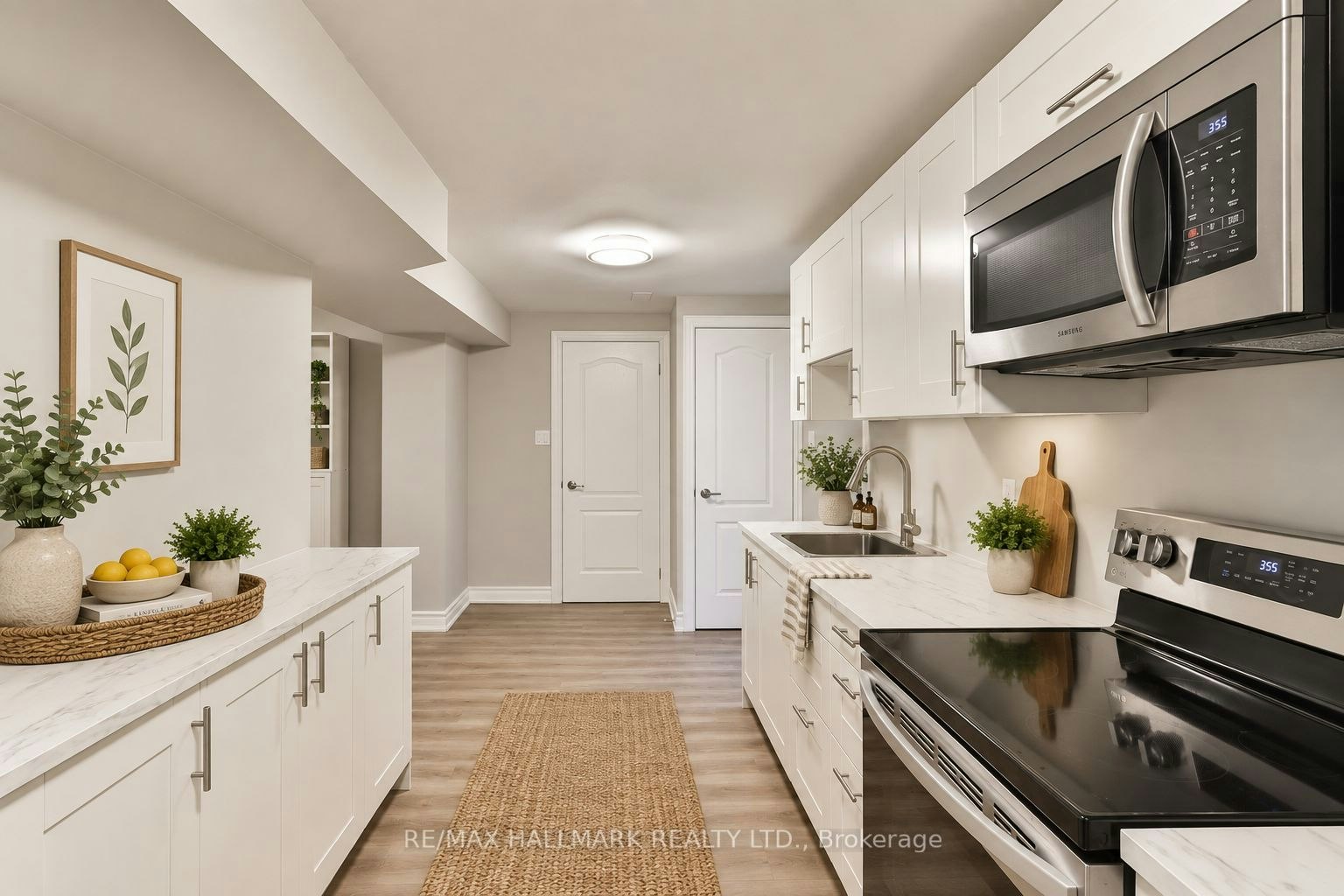 Lower-18 Aldenham Crescent, Toronto, ON, M3A 1S2 - 5