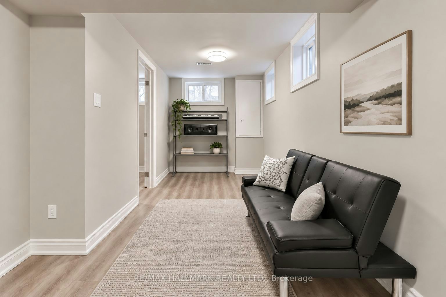 Lower-18 Aldenham Crescent, Toronto, ON, M3A 1S2 - 8