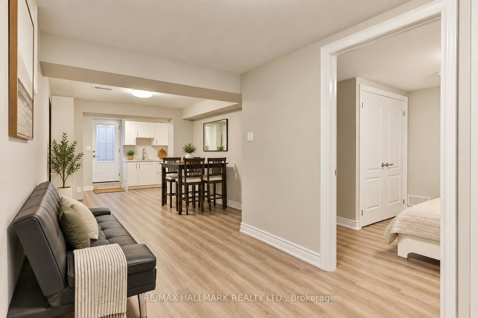 Lower-18 Aldenham Crescent, Toronto, ON, M3A 1S2 - 7