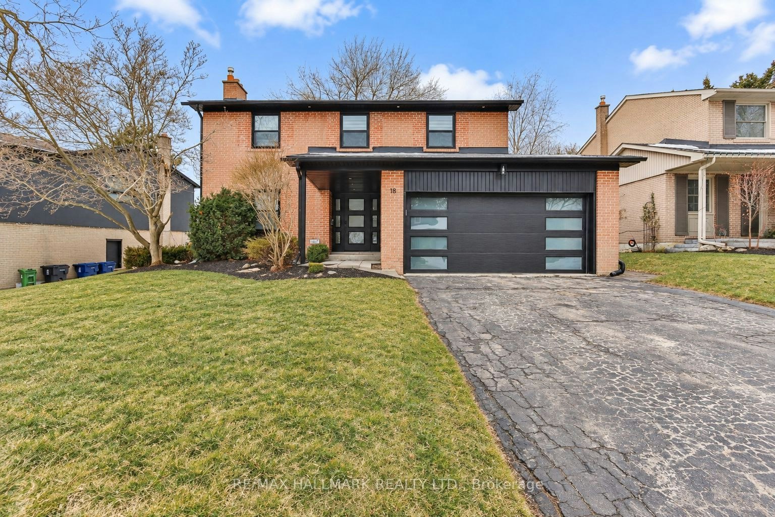Lower-18 Aldenham Crescent, Toronto, ON, M3A 1S2
