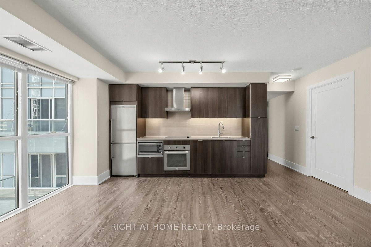 1204-300 Front Street W, Toronto, ON, M5V 0E9 - 5