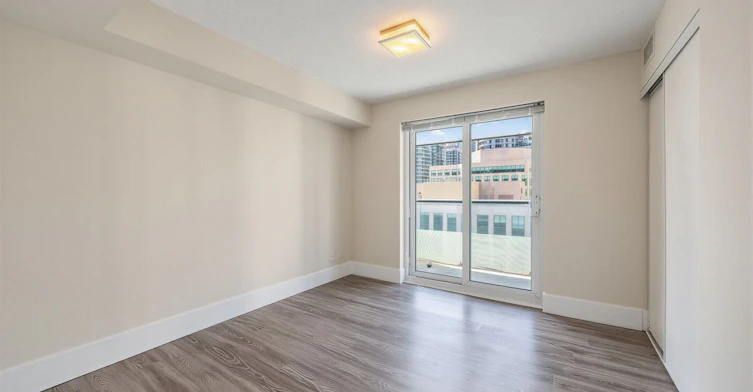 1204-300 Front Street W, Toronto, ON, M5V 0E9 - 12