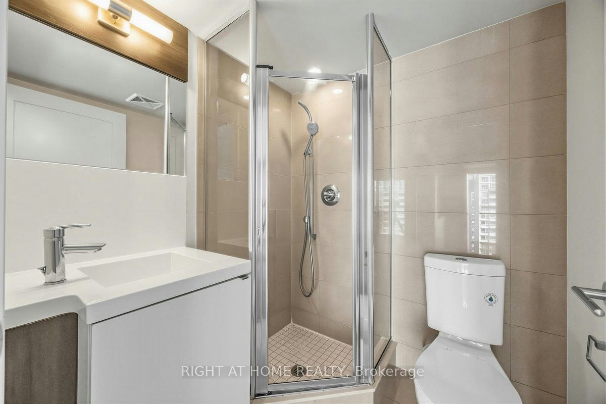 1204-300 Front Street W, Toronto, ON, M5V 0E9 - 18