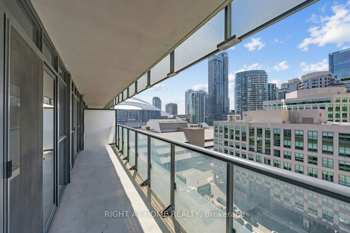 1204-300 Front Street W, Toronto, ON, M5V 0E9 - 22