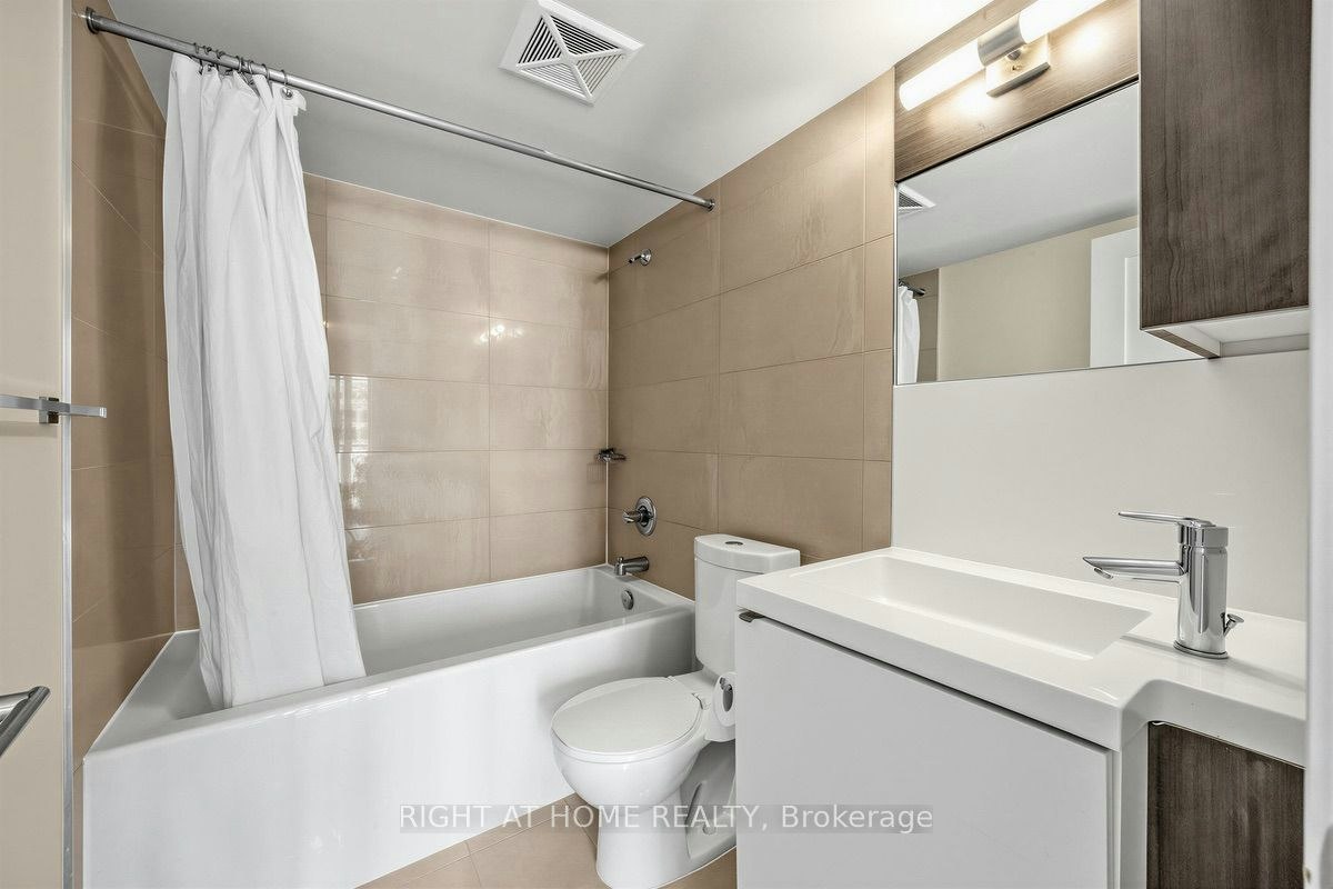 1204-300 Front Street W, Toronto, ON, M5V 0E9 - 14